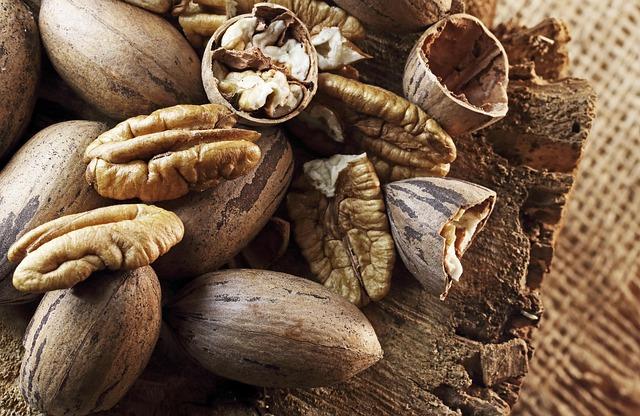 Raw Brazil Nuts Selenium Analysis: Daily Intake & Toxicity Concerns